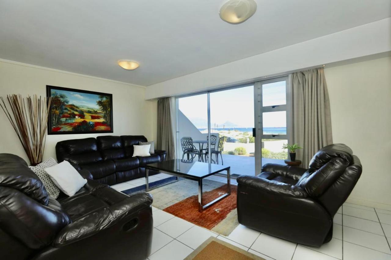 Cape Town Beachfront Accommodation In Blouberg Bloubergstrand Exterior photo