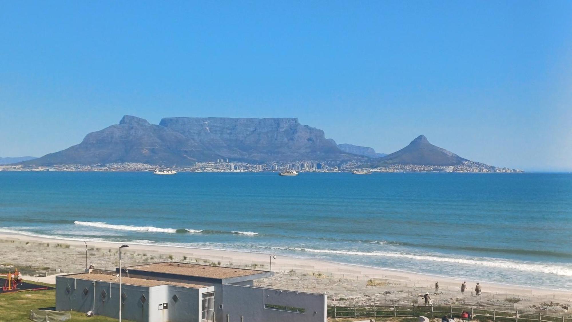 Cape Town Beachfront Accommodation In Blouberg Bloubergstrand Exterior photo
