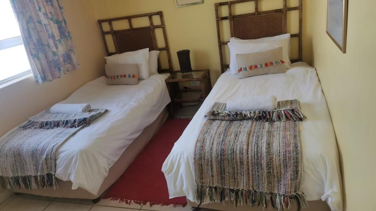 Cape Town Beachfront Accommodation In Blouberg Bloubergstrand Exterior photo