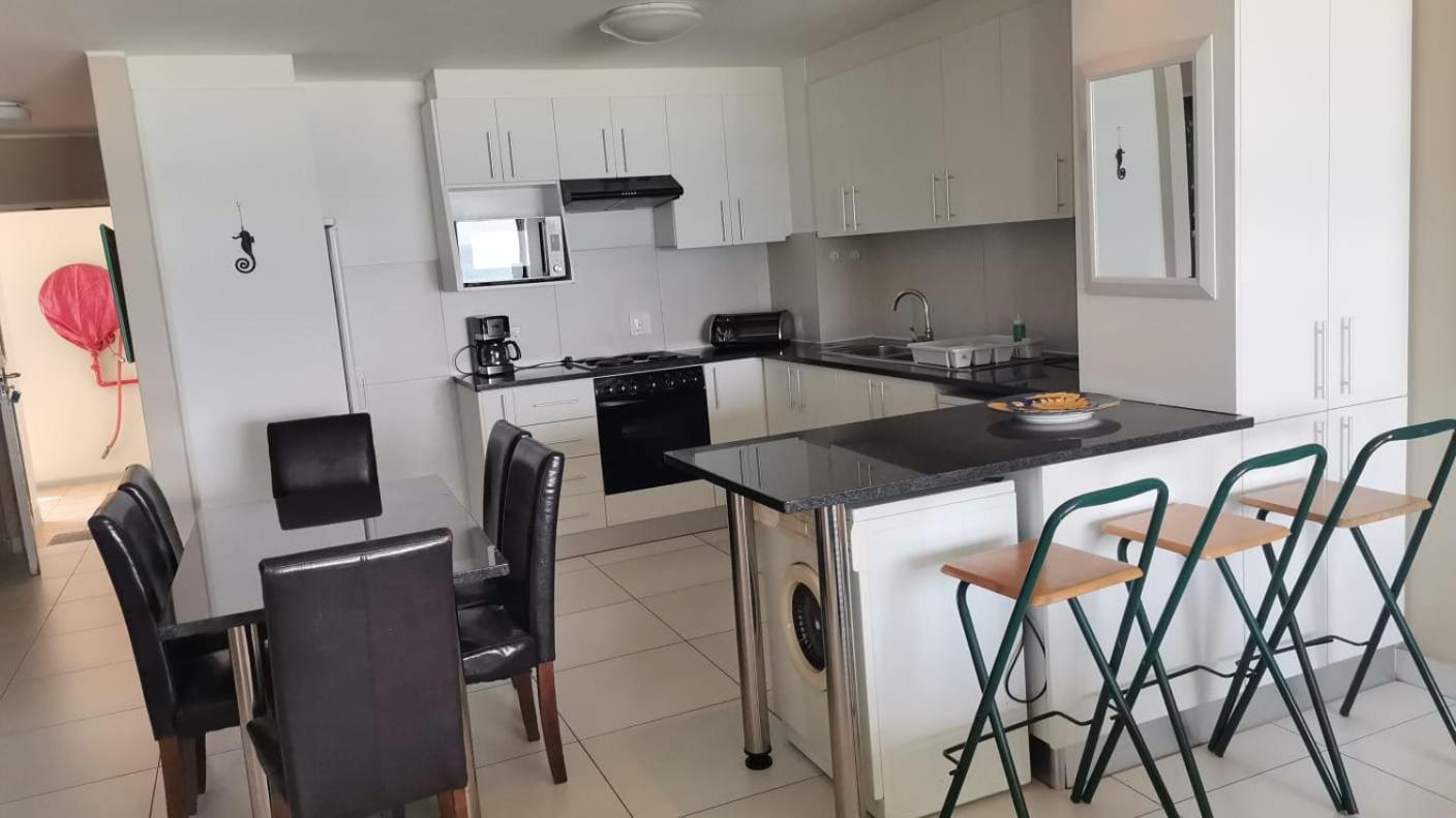 Cape Town Beachfront Accommodation In Blouberg Bloubergstrand Exterior photo