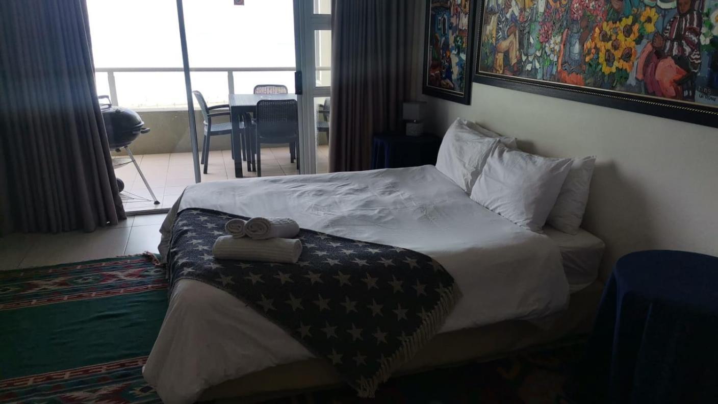 Cape Town Beachfront Accommodation In Blouberg Bloubergstrand Exterior photo