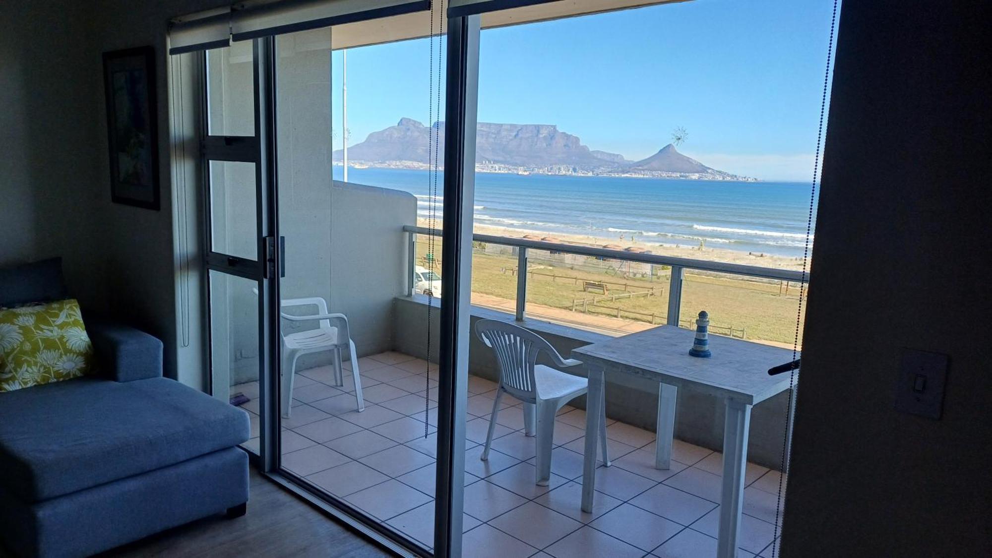Cape Town Beachfront Accommodation In Blouberg Bloubergstrand Exterior photo